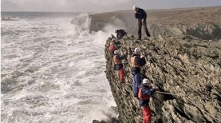  Escalada de acantilados con adrenalina 